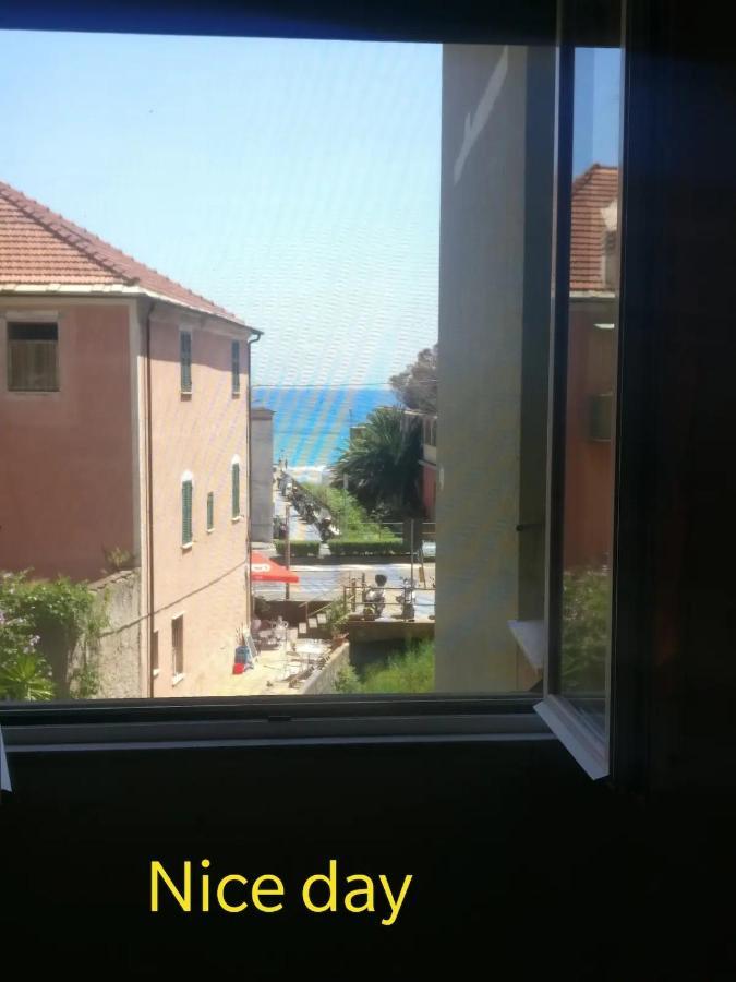 House Of Fly With Sea View, Front The Beach Savona Esterno foto
